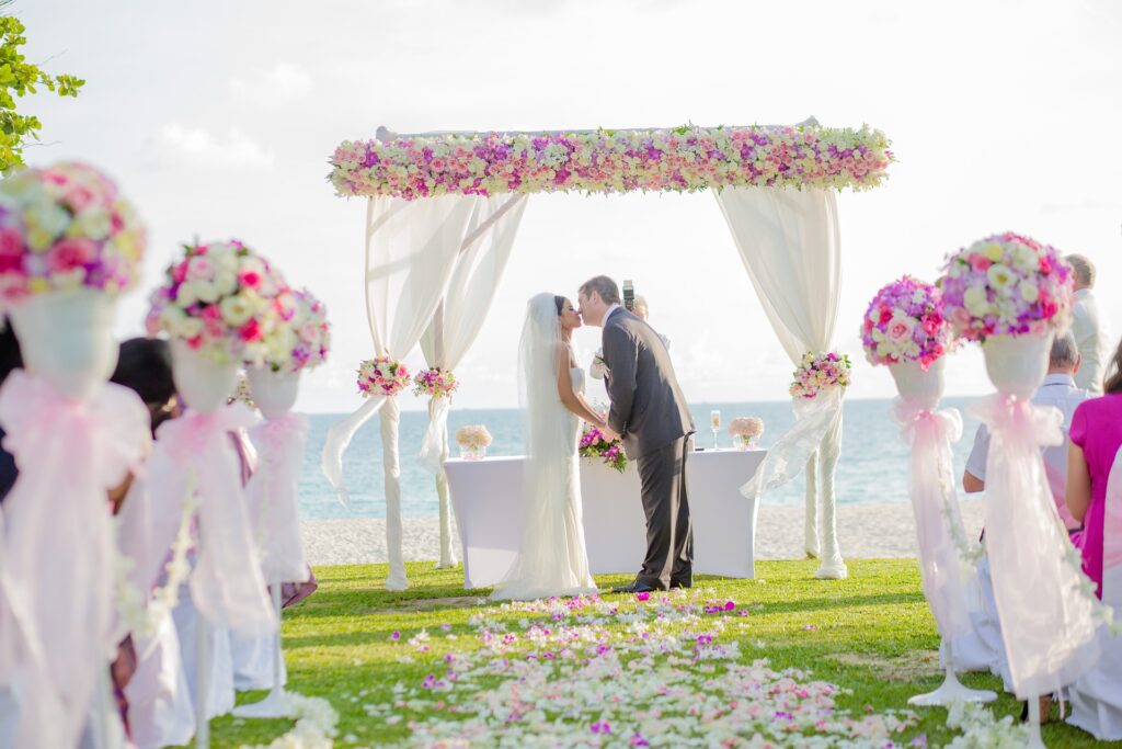 Come organizzare il matrimonio sulla spiaggia